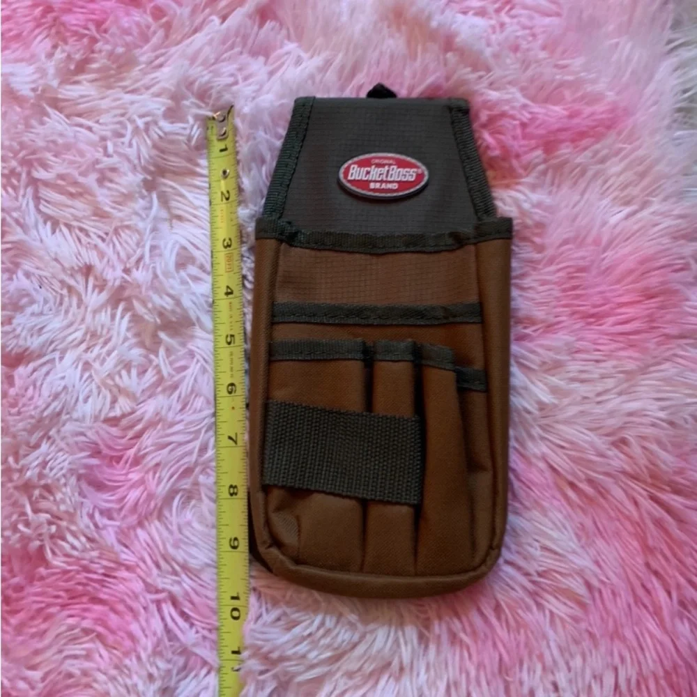 Black and Tan Tool Pouch with Velcro. Like new condition.